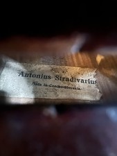 Violin: "Antonius Stradivarius